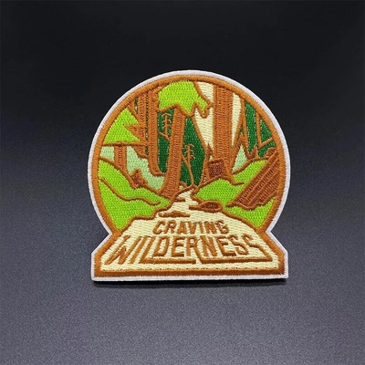 Craving Wilderness Patch completamente bordado de hierro / coser Patch bordado personalizado para prendas de vestir Embalaje individual