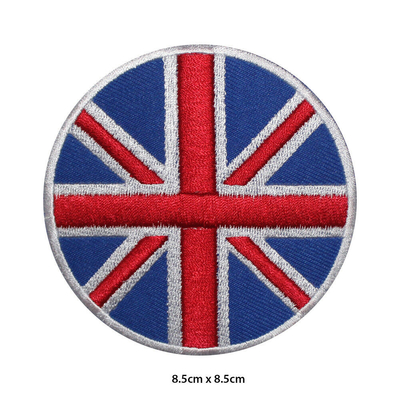 La bandera nacional BRITÁNICA alrededor del hierro bordado del remiendo encendido cose en la insignia para la ropa