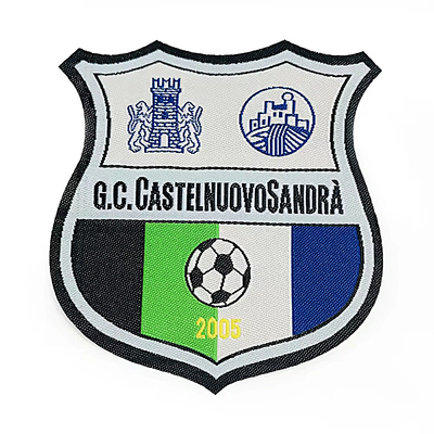 Emblemas tejidos OEM hierro en costura en logotipo parches de ropa con formas y diseños personalizados