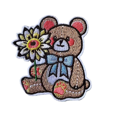 Cartoon Letras con insignia de animal bordado hierro O Parches en la ropa de venta al por mayor costumbre Coser DIY Parches para jeans