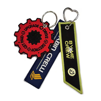 Fabrica directa de llaveros bordados personalizados con diseño de mensajes personalizados
