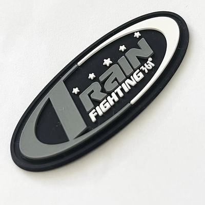 Etiqueta de logotipo 3D de caucho personalizado PVC grabado en relieve Parche de caucho PVC parches