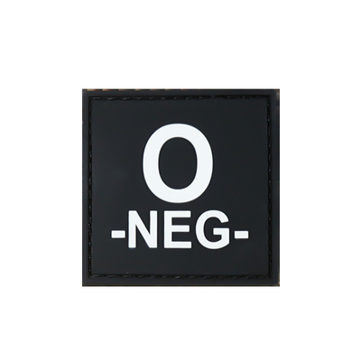 Logotipo personalizado Prensa térmica hierro de coser en insignias de caucho en relieve silicona suave 2D 3D caucho parche de PVC para tela